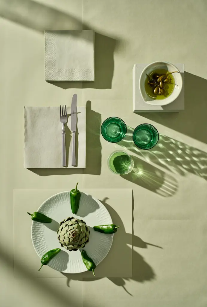 serviettes-ouate-40x40-cm-3-plis-pliage-1-8-1250pcs-vert-pistache-ambiance.webp